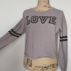 "Love" Crop Top Long Sleeve